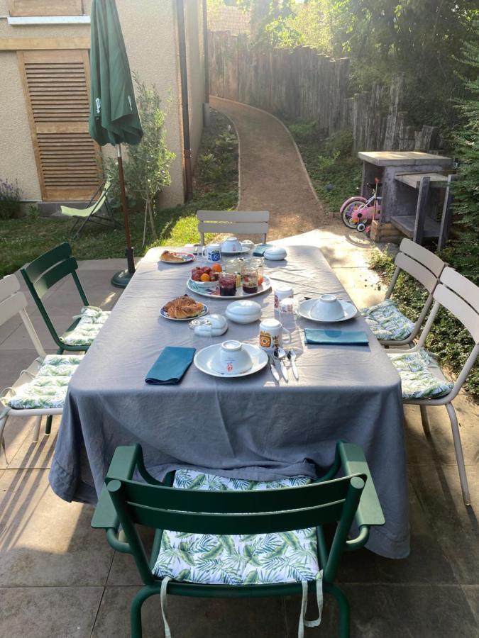 Bed and Breakfast Les Cabanons Дардилли Экстерьер фото